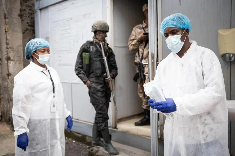 Une menace sanitaire complexe et en pleine expansion