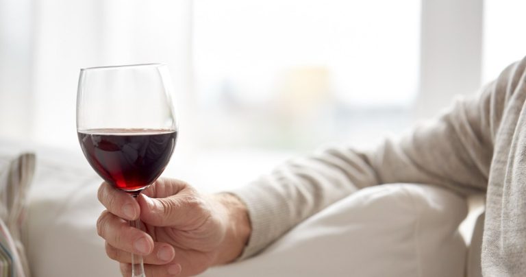 Un lien linéaire entre alcool et cancer : même les petites doses comptent