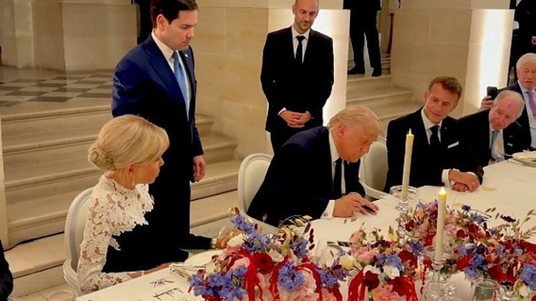 Les conditions de l'accord signé à Versailles