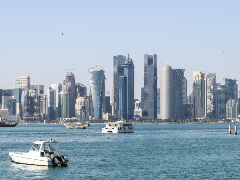 États-Unis envoient des émissaires à Doha pour relancer accord avec l'Iran malgré scepticisme de Téhéran