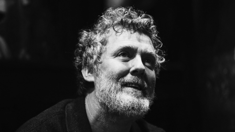 Glen Hansard, musicien irlandais lauréat d un Oscar, décède à 56 ans
