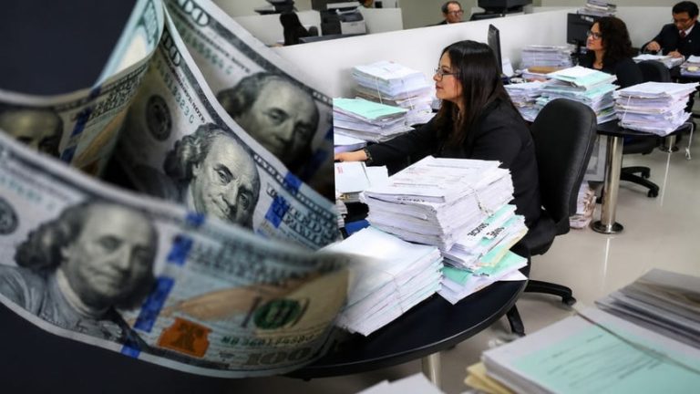 350 000 travailleurs sous régime CAS exclus du versement de la prime de 300 soles