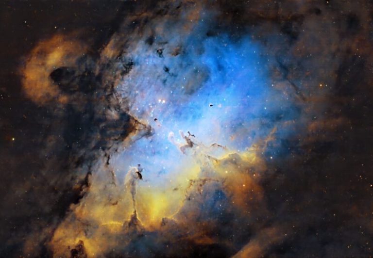 Nébuleuses et régions de formation stellaire : le Dragon chinois et la nébuleuse de l'Omega