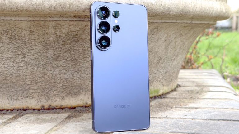 Le Samsung Galaxy S26 Ultra sous surveillance : des rapports font état d'une teinte rougeâtre sur les écrans