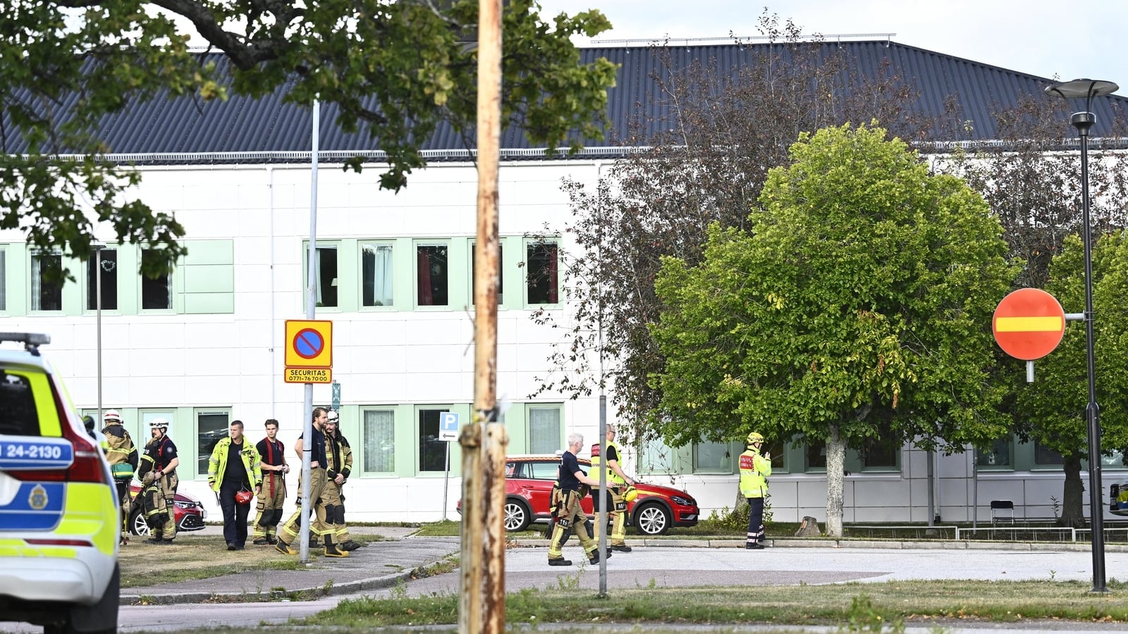 Suède : Un Mort et Trois Blessés après une Attaque au Lycée Brinellskolan