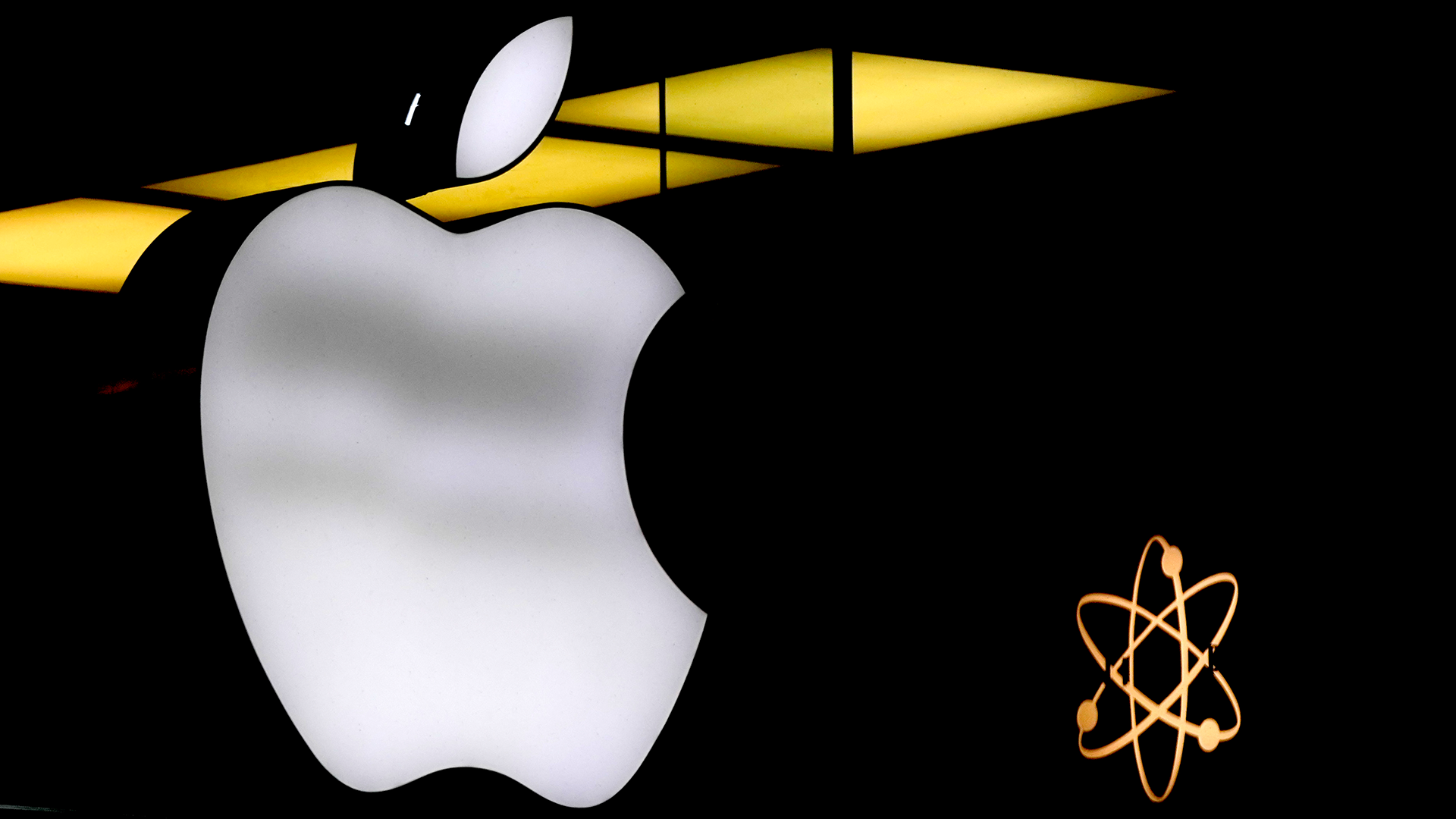 Apple Annule Son iPhone Tout-Verre et Jefferies Abaisse Sa Note