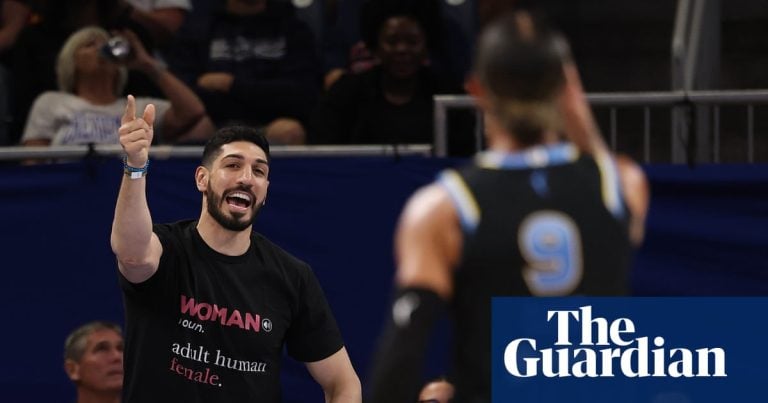 Enes Kanter Freedom expulsé d'un match WNBA après un accrochage avec Natasha Cloud