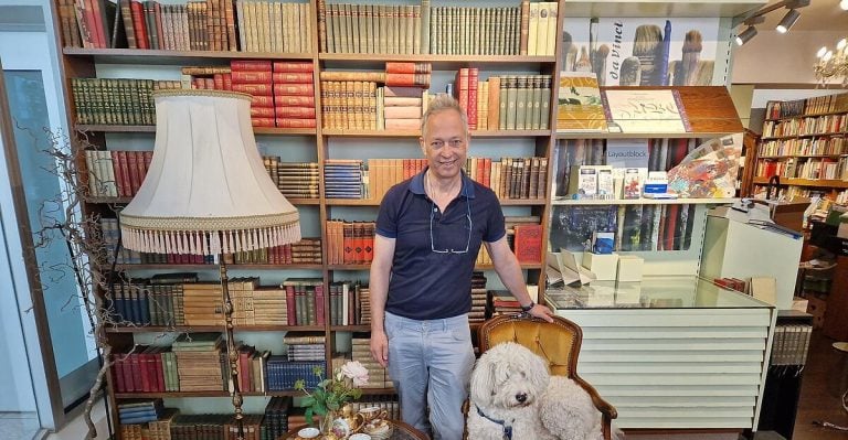 Zoom Books achète massivement des livres, possiblement pour entraîner des IA