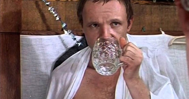 Cinéma soviétique : des plateformes proposent un quiz sur les scènes de bain