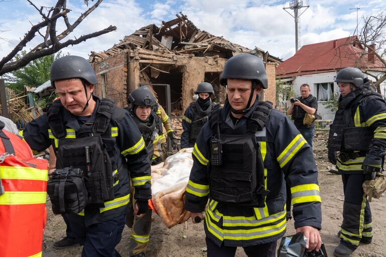 Ukraine : Des drones russes ciblent les équipes médicales sur le front