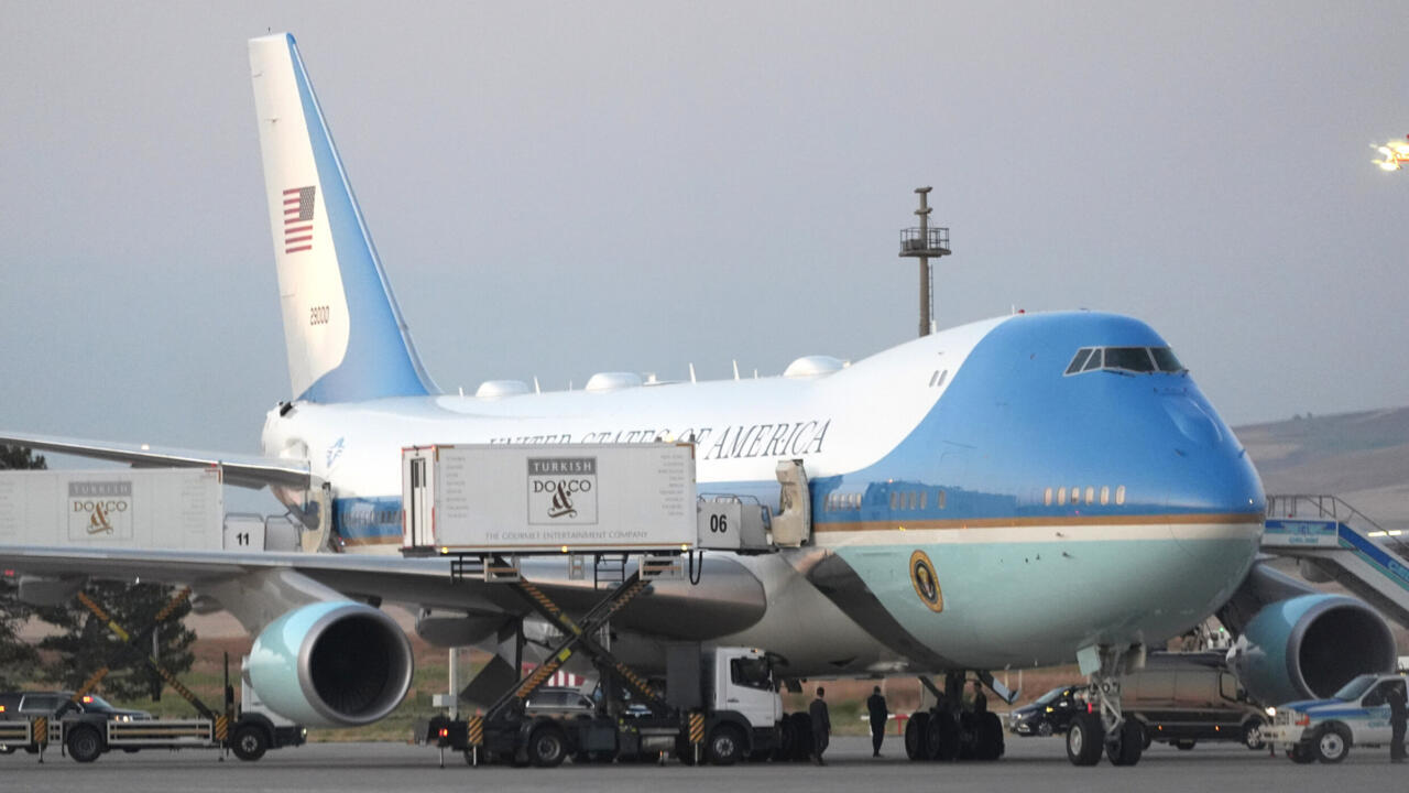 Donald Trump exfiltré en secret dans un conteneur en Turquie