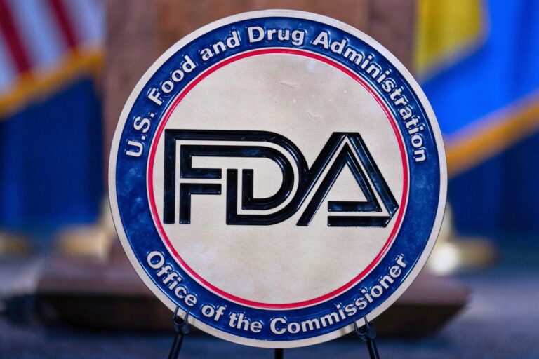 FDA approuve mFLUSIVA, premier vaccin contre la grippe à ARNm
