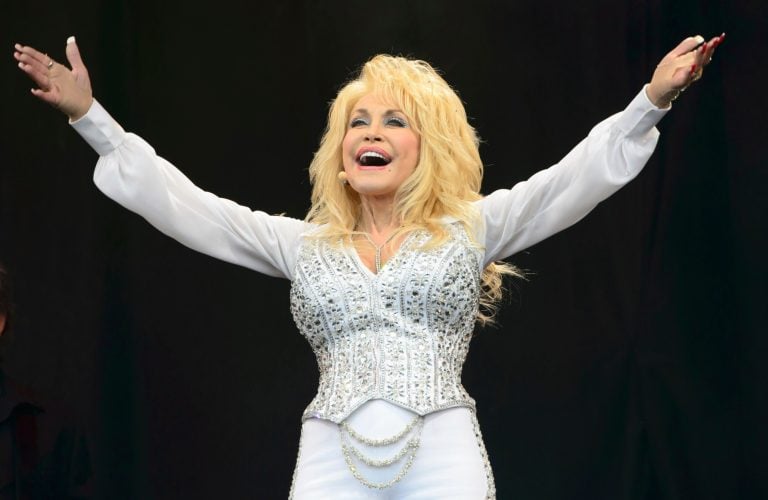 Mort de Dolly Parton à l'âge de 80 ans