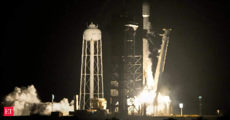 Une Fusée SpaceX Falcon 9 Devrait Percuter la Lune en Août 2026