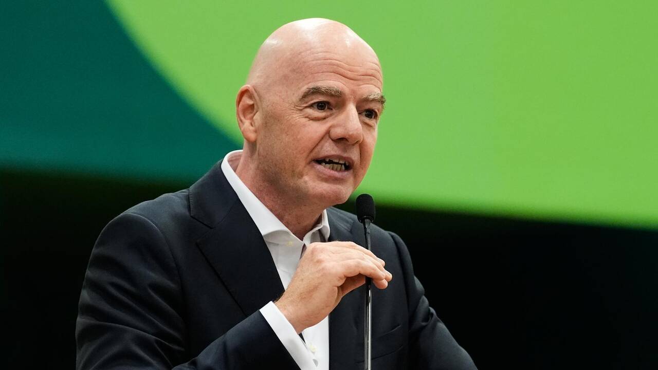 FIFA défend Gianni Infantino face aux accusations de favoritisme