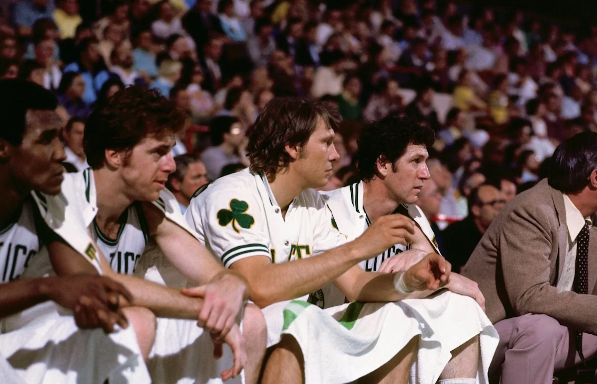 Don Nelson, légende et entraîneur historique de la NBA, meurt à 86 ans
