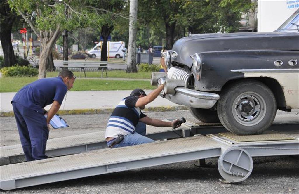 Cuba: El Mitrans inicia nueva homologación de vehículos armados por partes