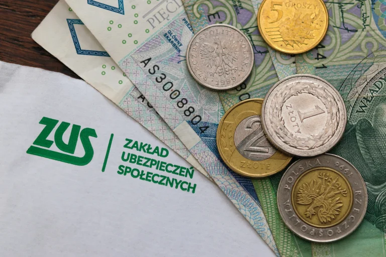 ZUS : l'allocation pour orphelins complets passe à 689 zlotys