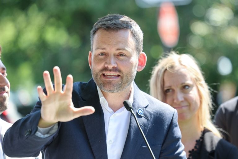 Parti québécois : l'alpiniste Charles Page candidat dans Drummond-Bois-Francs