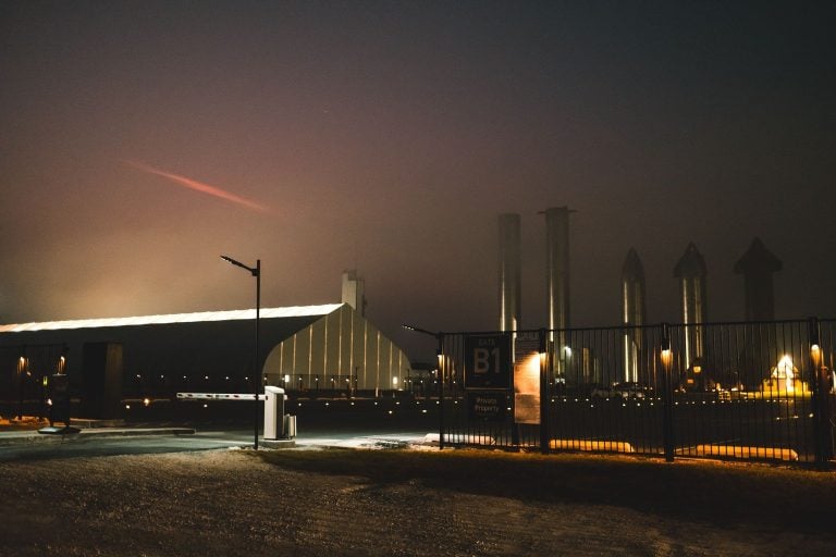 SpaceX va construire un pas de tir Starship à 100 milliards de dollars en Louisiane
