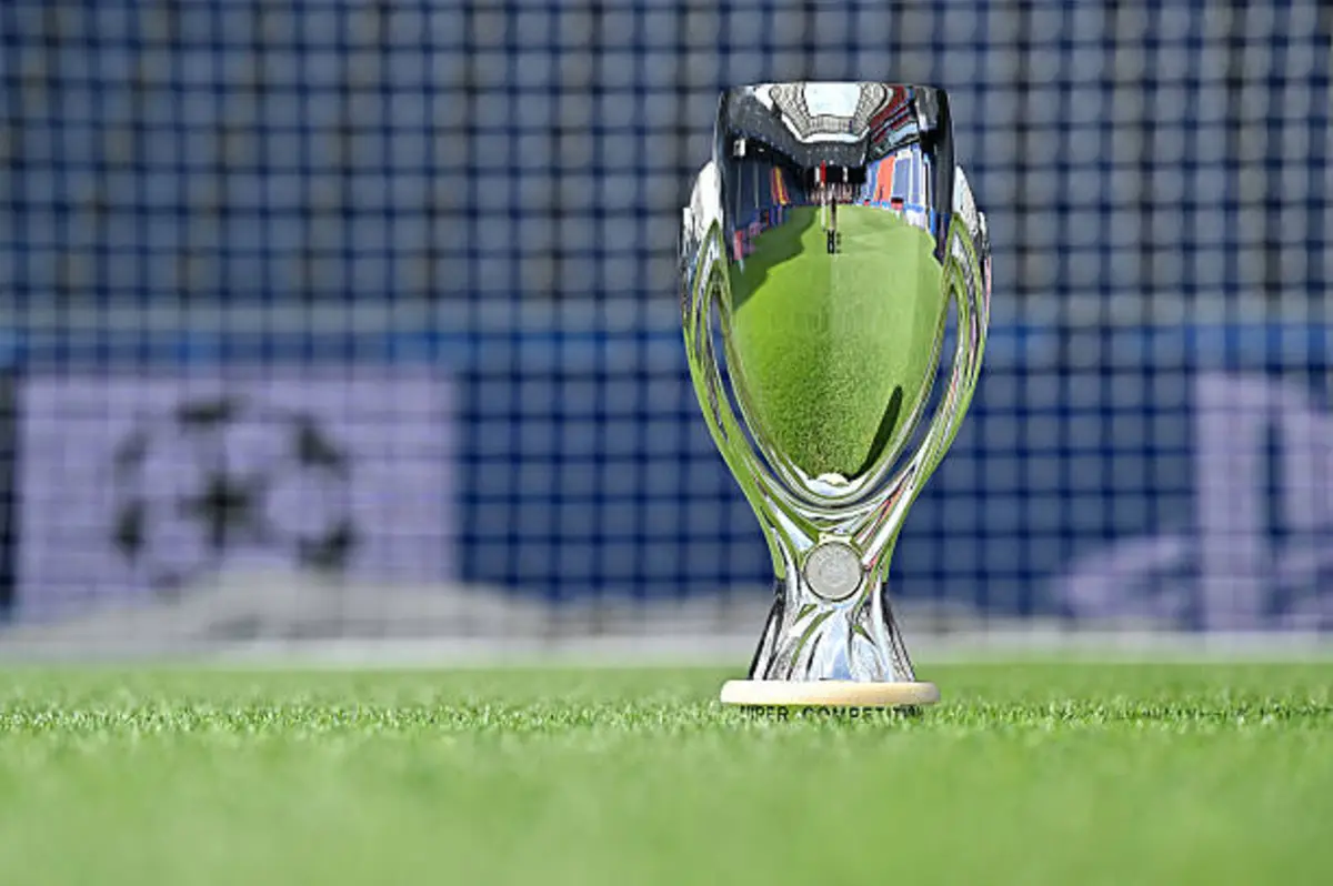 Paris Saint-Germain affronte Aston Villa en Supercoupe d'Europe