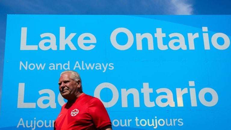 Donald Trump Rebaptise le Lac Ontario en Lake America