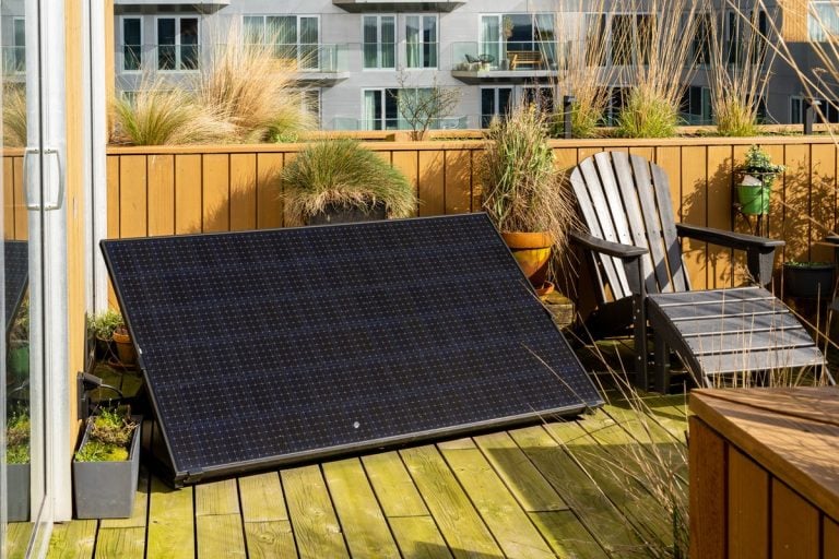 Grande-Bretagne : Les Kits Solaires Plug-and-Play Deviennent Légaux