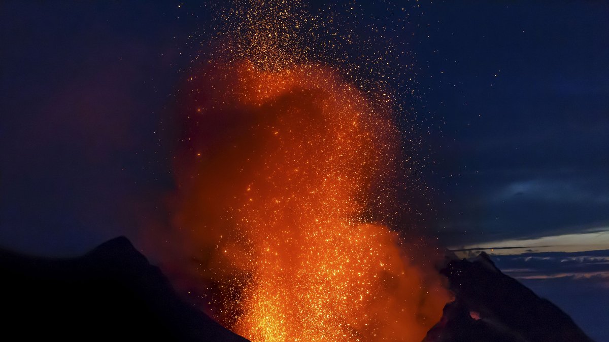 Volcan de Fuego au Guatemala : alerte orange et évacuations après l'éruption