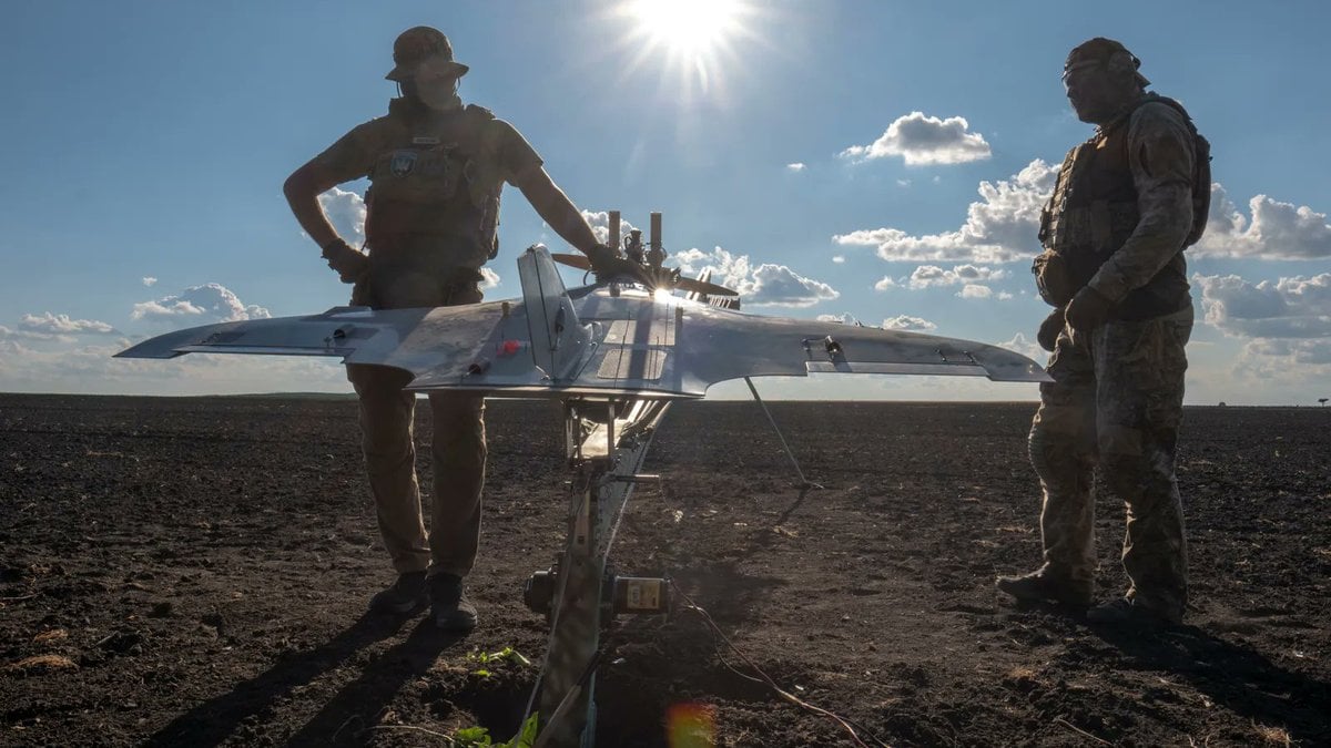 L'Ukraine Frappe un Entrepôt d'Ozon à Tchapaïevsk avec des Drones