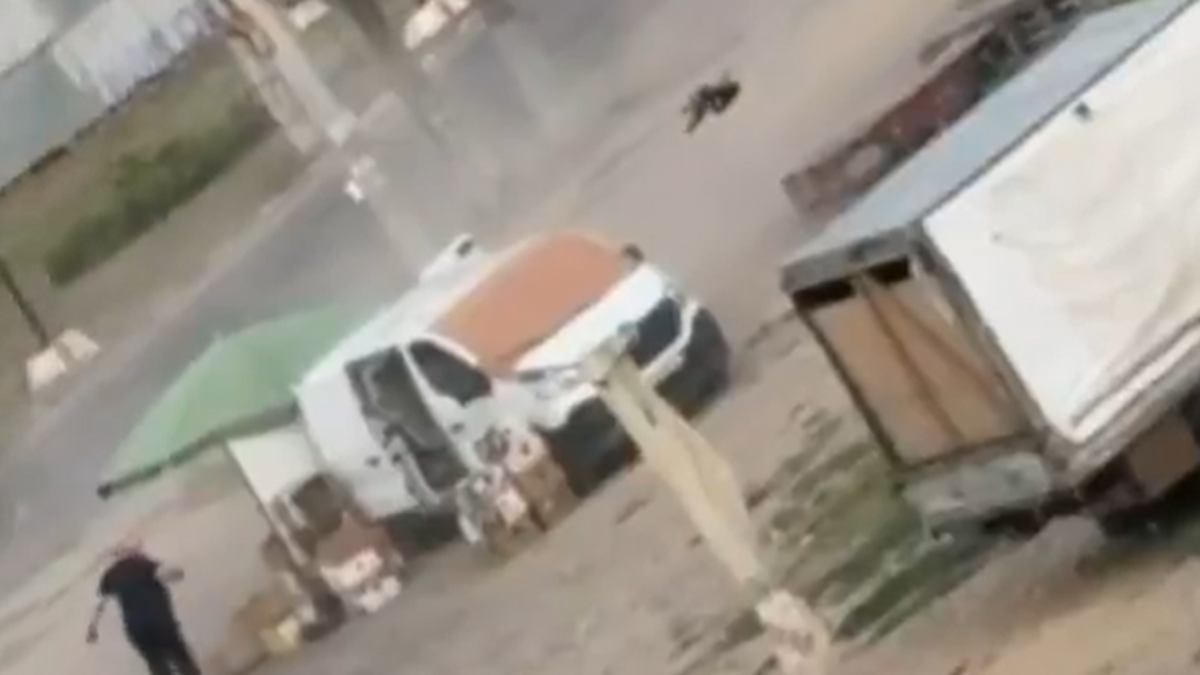 Kherson : un drone russe a ciblé un marchand de légumes sur son marché