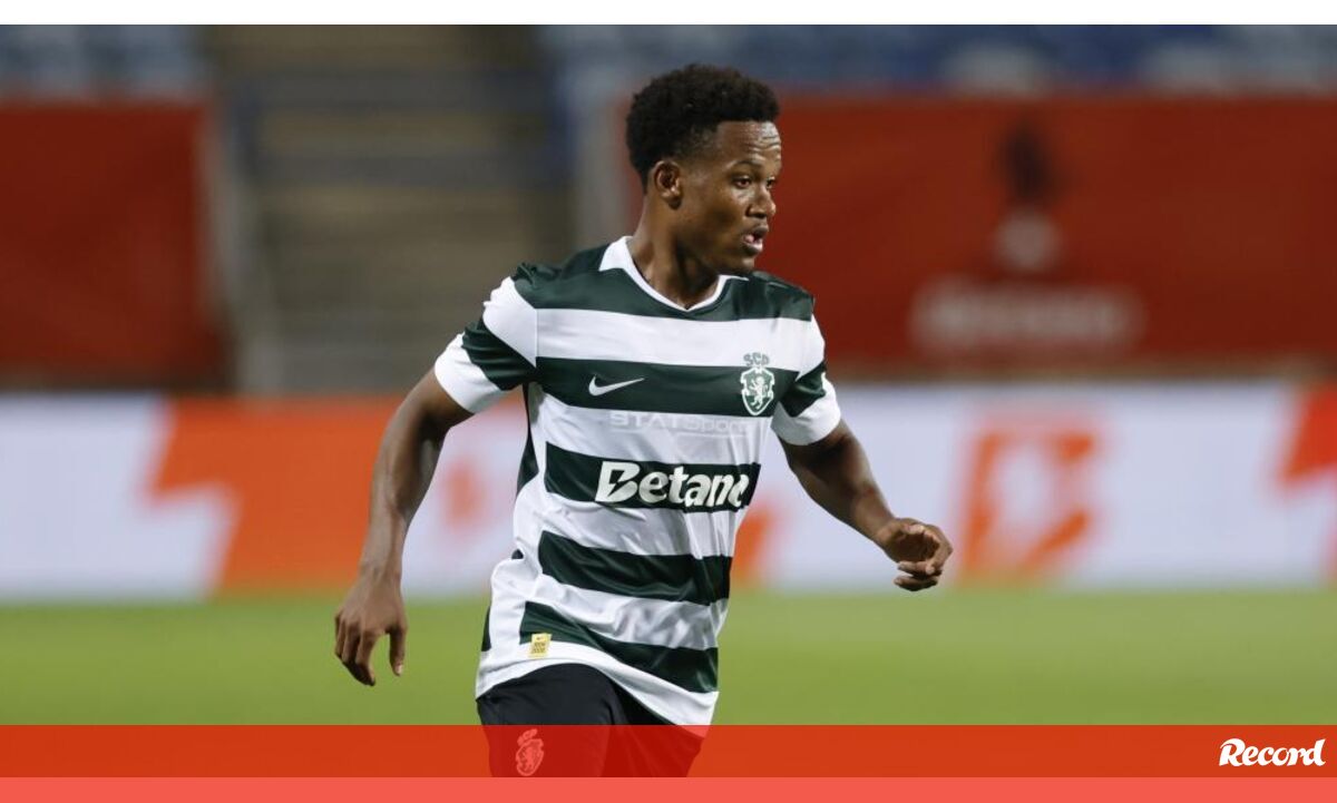 Sporting rejette l'approche du Sunderland pour Geny Catamo