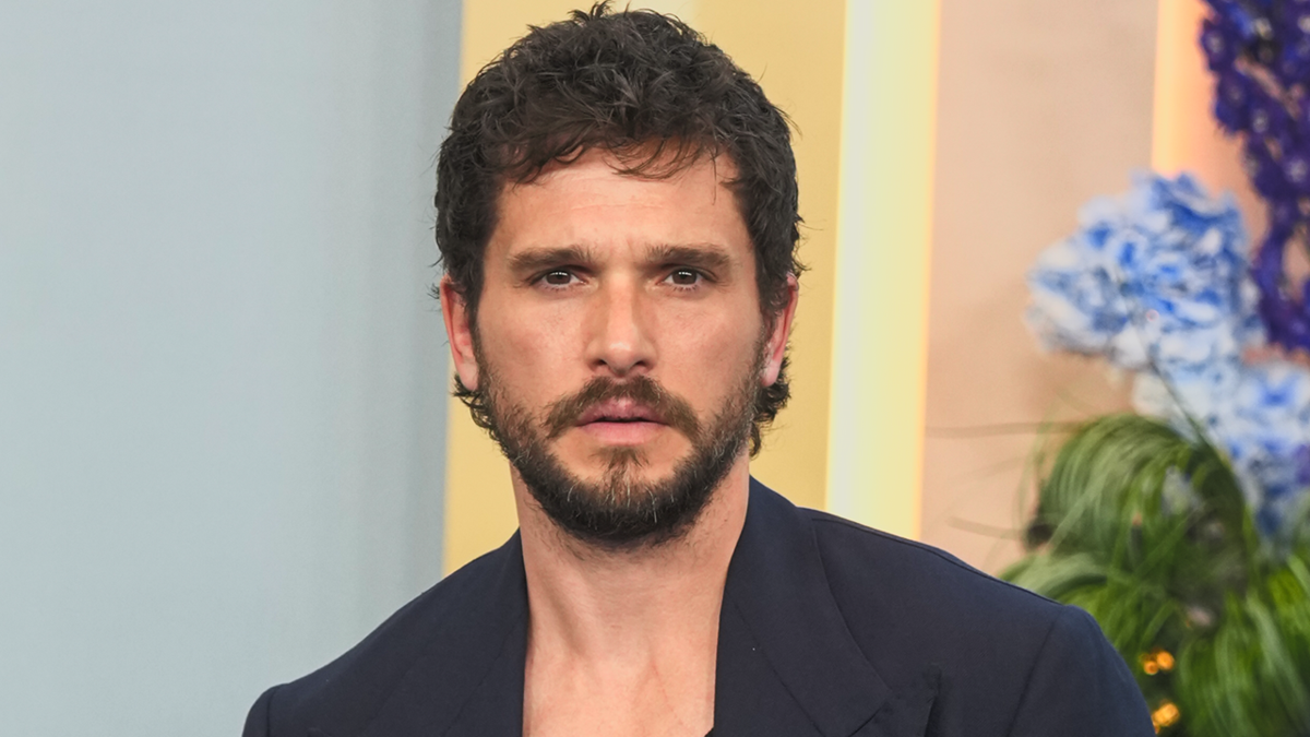 Kit Harington rejoint la série Harry Potter d'HBO en Gilderoy Lockhart