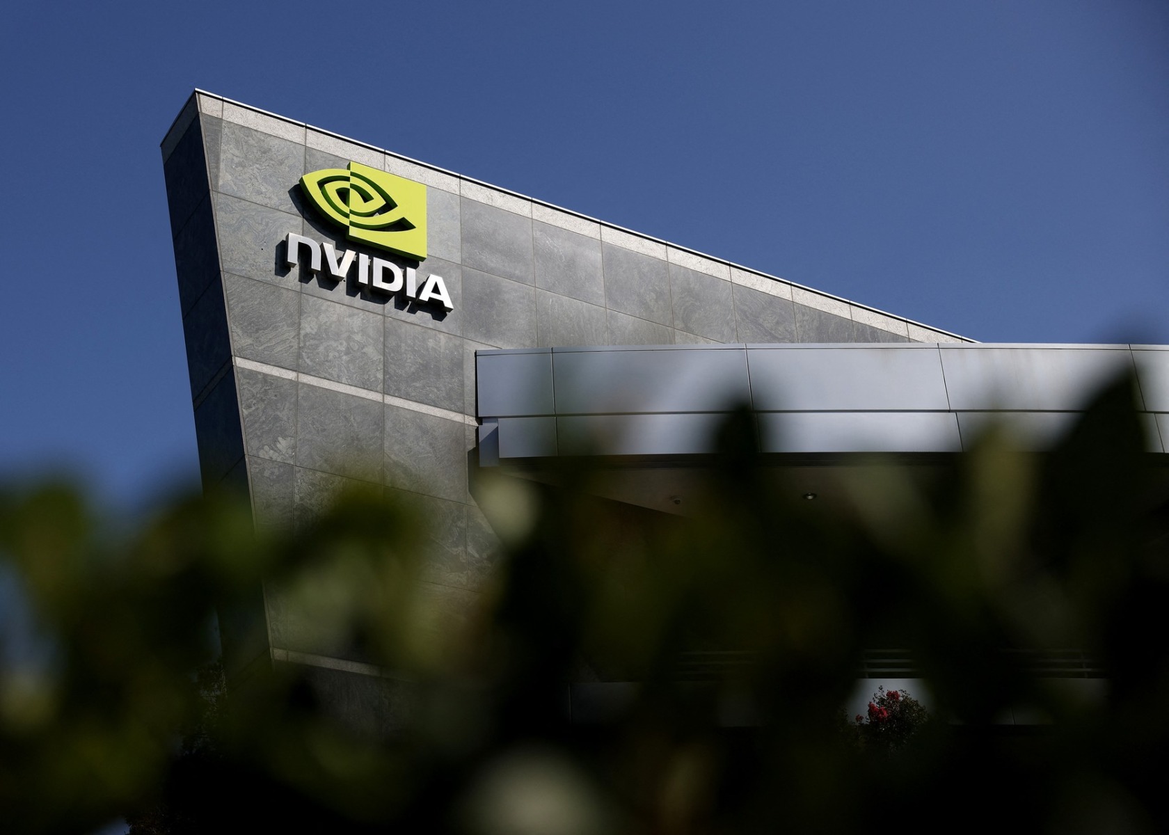 Nvidia et Six Géants de Wall Street Mobilisent 500 Milliards de Dollars pour l'IA