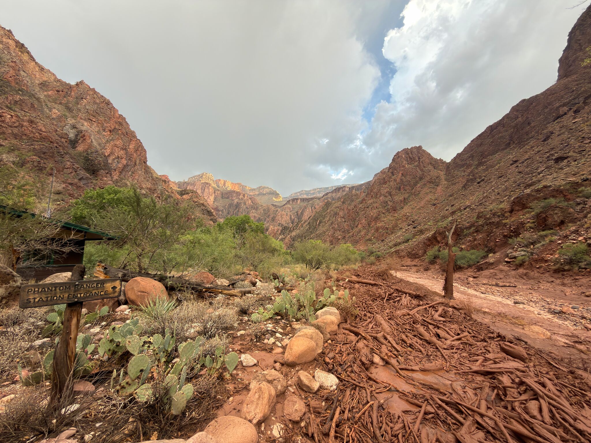 Grand Canyon : Un mort et 15 disparus après une crue éclair