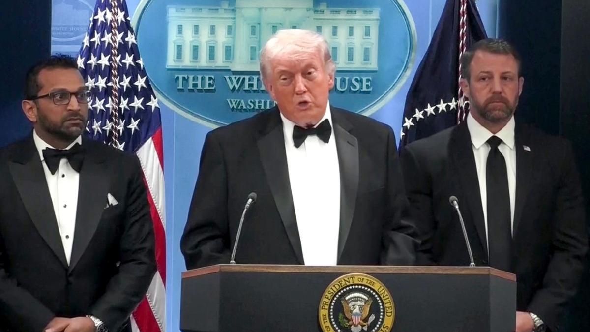 Donald Trump Signe des Décrets Pour Restreindre le Droit du Sol aux États-Unis