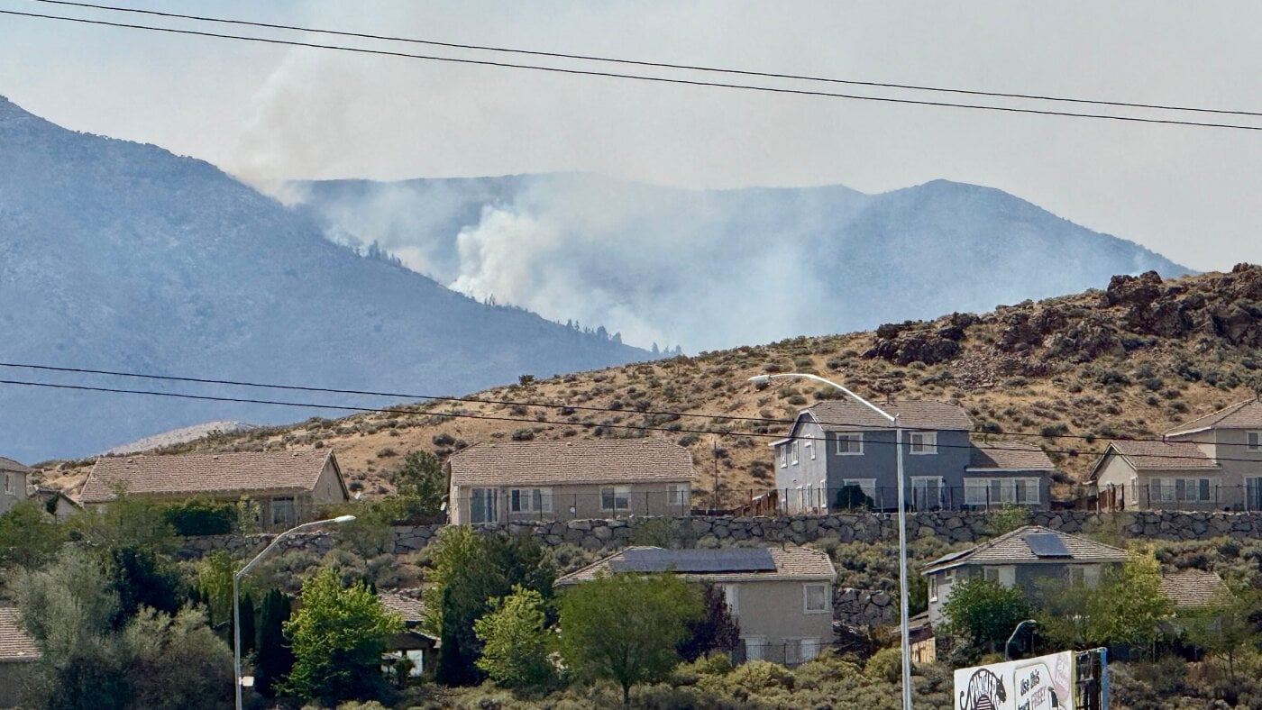 Nevada : Le Hawk Fire force l'évacuation de milliers de personnes à Reno