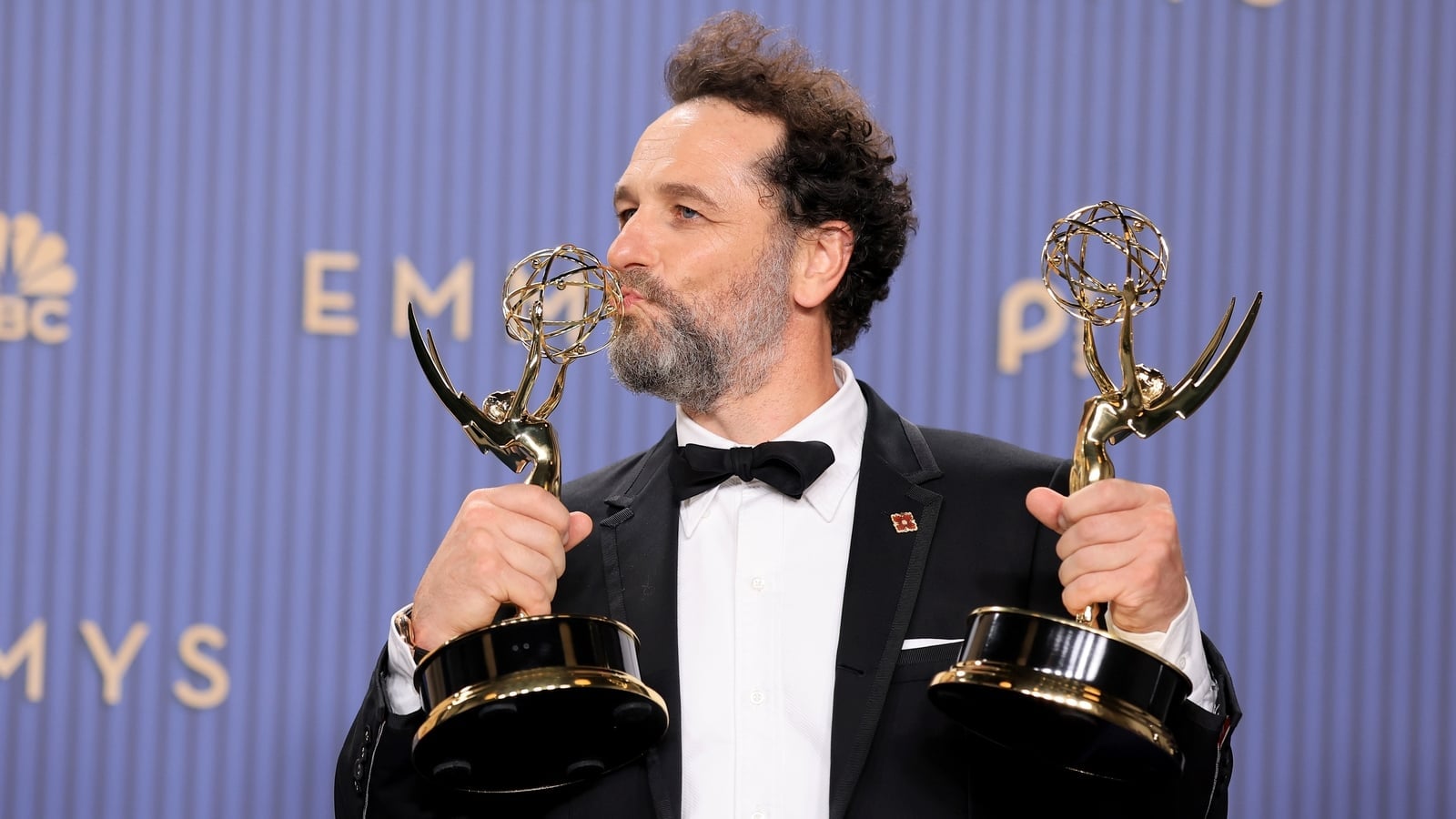 Widow's Bay bat un record historique avec 14 victoires aux Emmy Awards