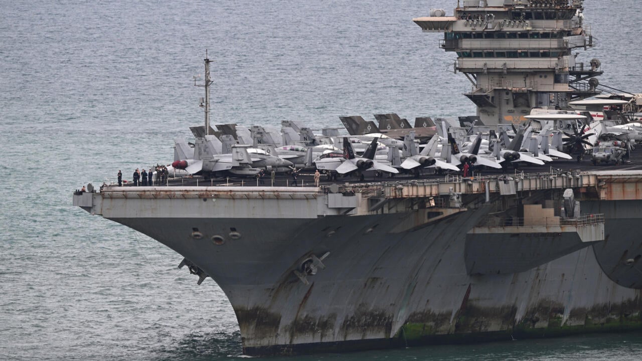 USS Abraham Lincoln : Arrivée du porte-avions en Thaïlande après 286 jours
