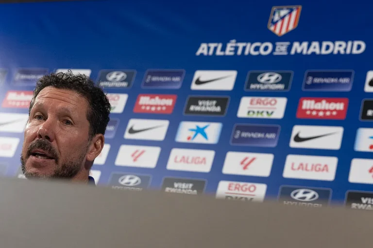 Simeone apuesta firmemente por Leo Messi para el Balón de Oro