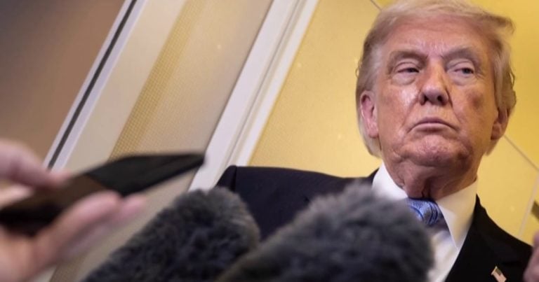 Maison-Blanche : les réseaux suspendent le pool après l'exclusion de CNN