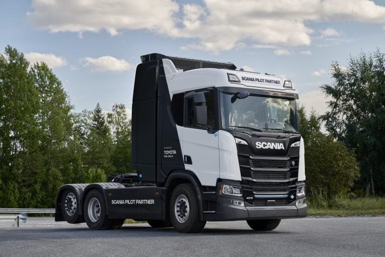 Toyota et Scania Testent des Poids Lourds à Pile à Combustible en Europe