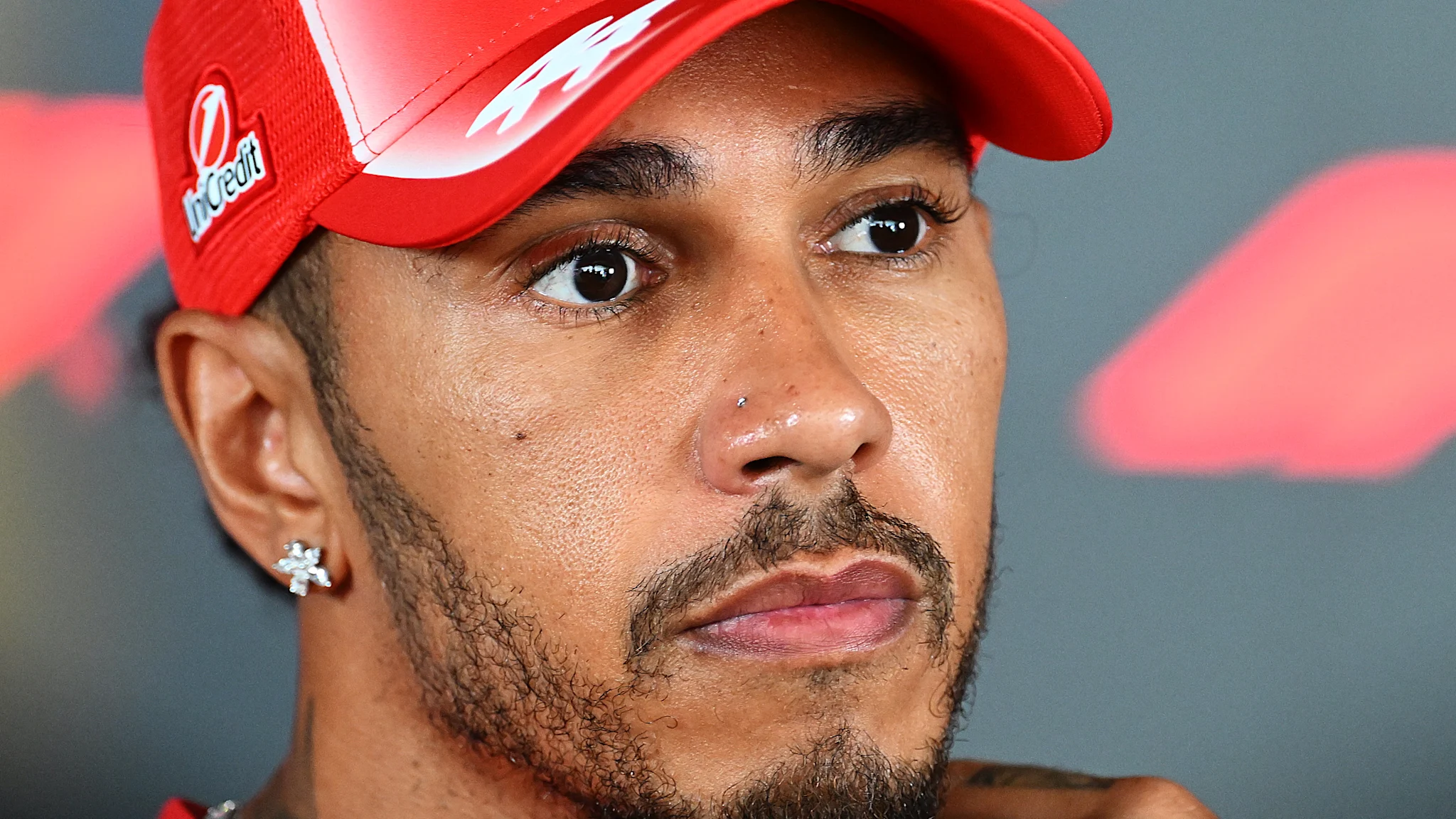 Lewis Hamilton Frustré par sa Sixième Place au Grand Prix d'Azerbaïdjan