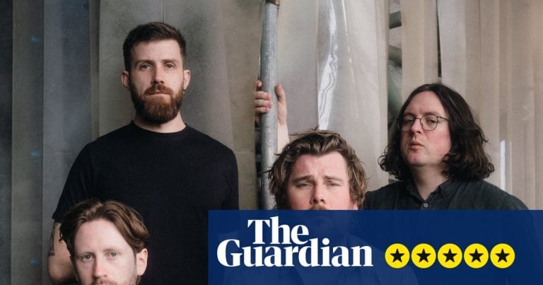 Gilla Band explorent le deuil et la santé mentale sur Pugnello