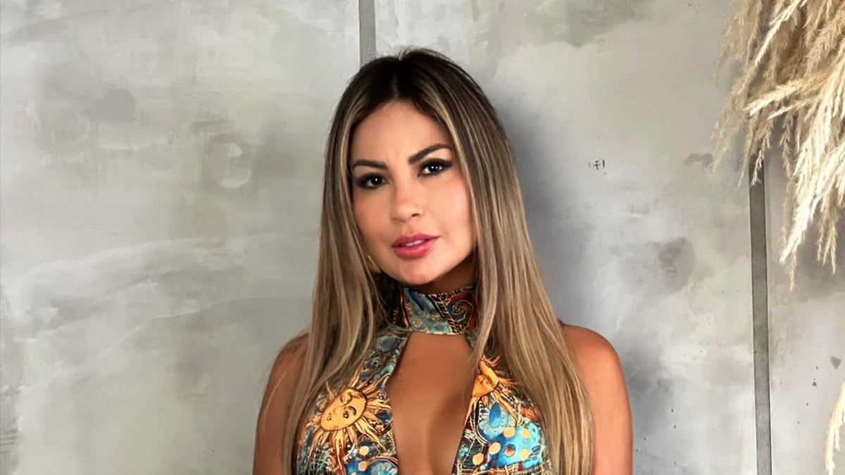 Pamela López Officialise Sa Relation Avec Le Producteur Franco Portales