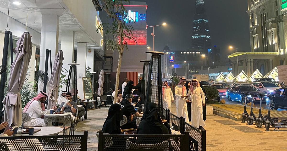 La rue Tahlia, artère commerçante de Ryad, le 4 avril 2026