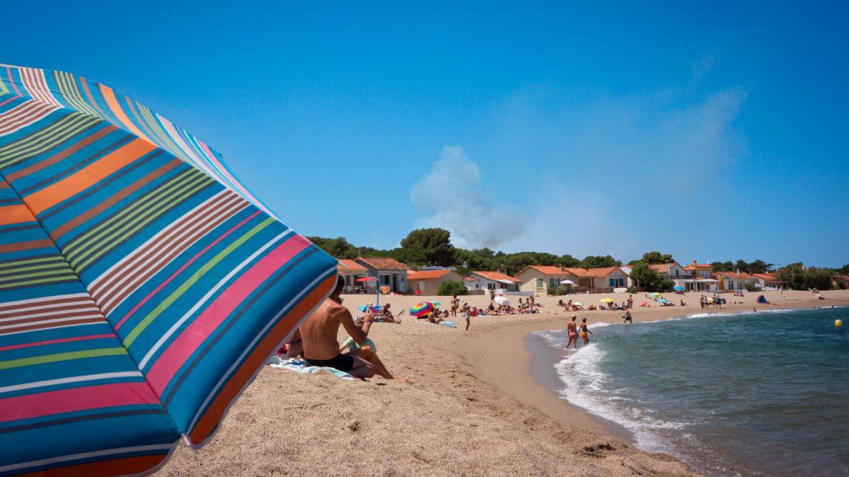 Grèce : Un Octogénaire Décède Après Une Dispute Pour Un Transat à Vouliagmeni