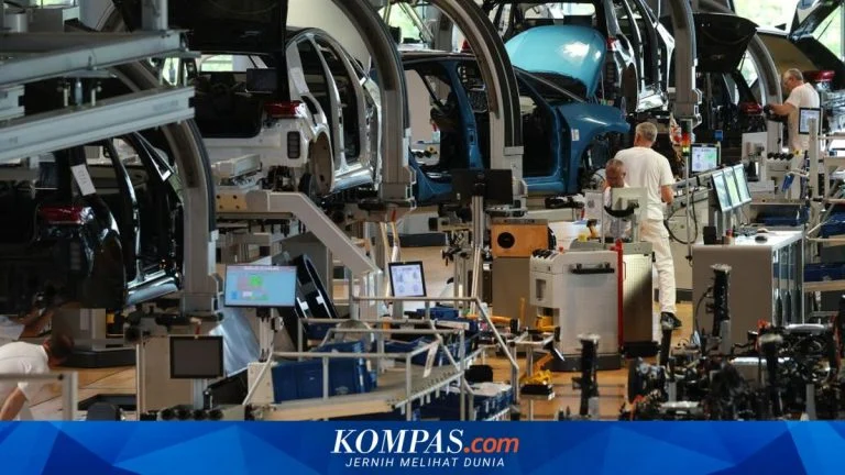 Volkswagen envisage de fermer quatre usines et menace des milliers d'emplois