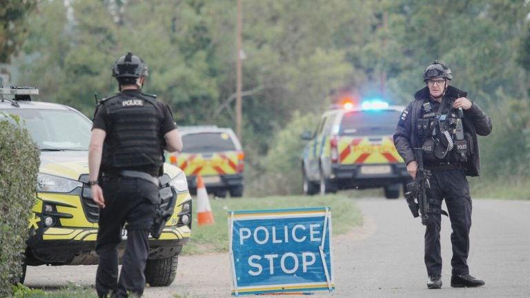 Base de Fairford : cinq interpellations antiterroristes en Angleterre