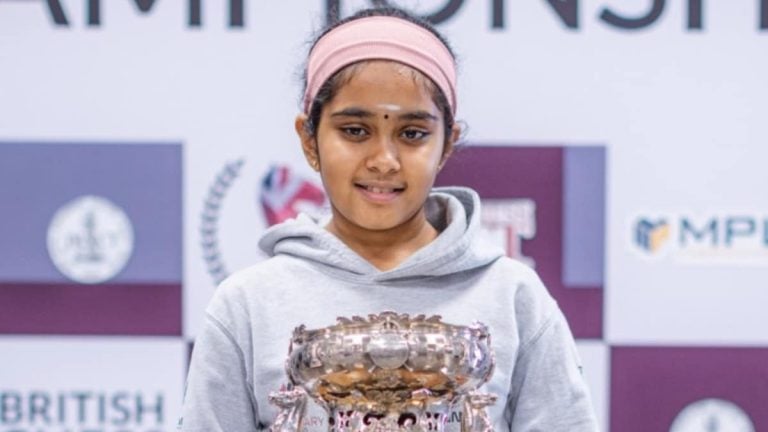 Bodhana Sivanandan devient la plus jeune grand-maître féminin des échecs à onze ans