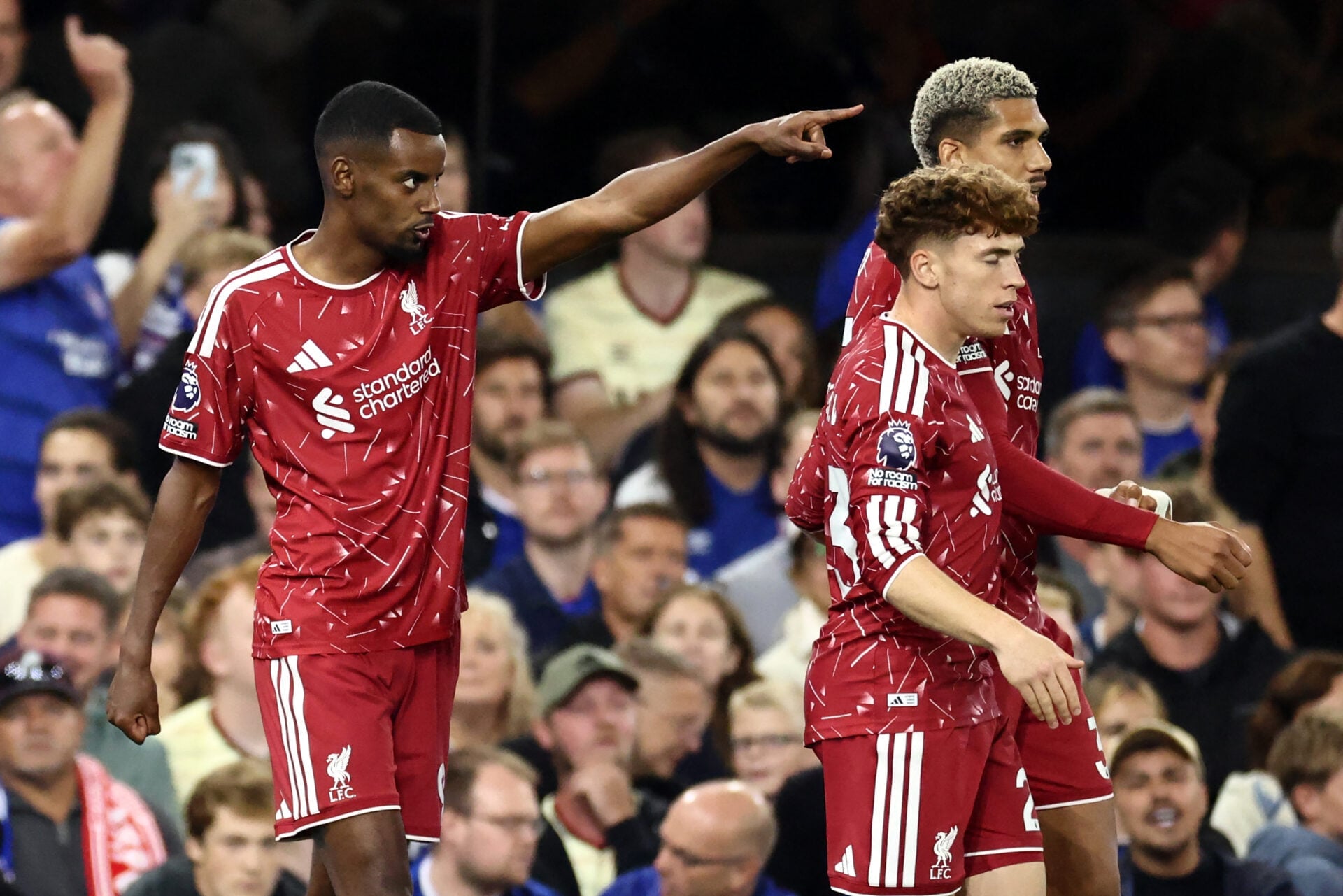 Alexander Isak Offre la Victoire à Liverpool Contre Ipswich Town avec un Doublé
